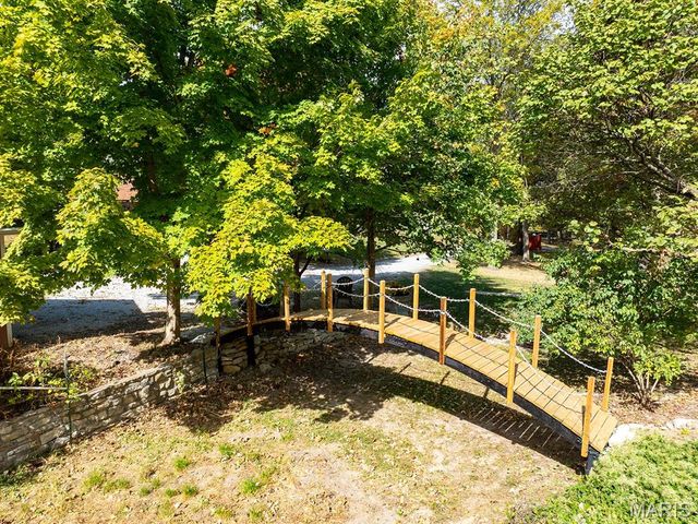 1 Meadowbrook Heights, Hannibal, MO 63401