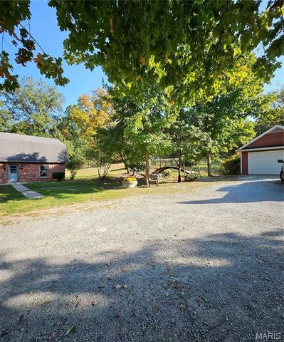 1 Meadowbrook Heights, Hannibal, MO 63401