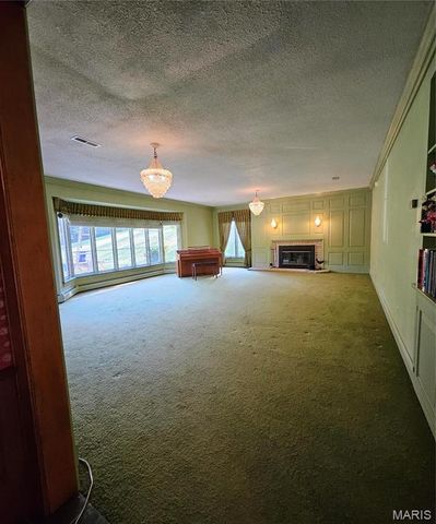 1 Meadowbrook Heights, Hannibal, MO 63401