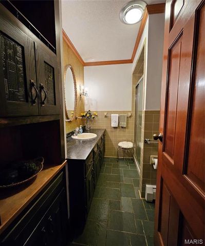 1 Meadowbrook Heights, Hannibal, MO 63401