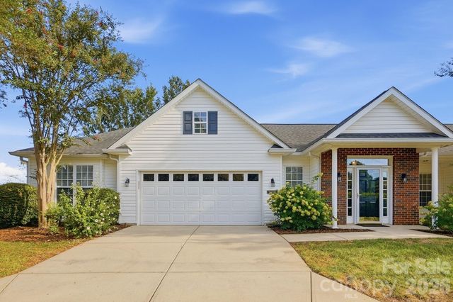 9218 Duckhorn Drive, Charlotte, NC 28277