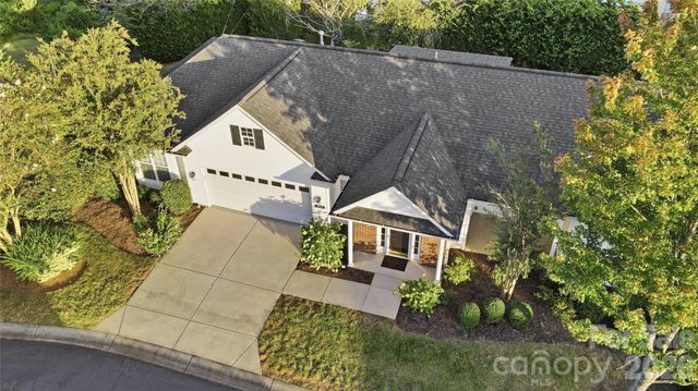 9218 Duckhorn Drive, Charlotte, NC 28277