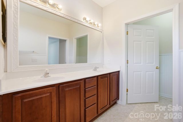 9218 Duckhorn Drive, Charlotte, NC 28277