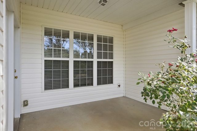 9218 Duckhorn Drive, Charlotte, NC 28277
