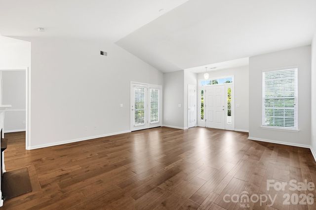 9218 Duckhorn Drive, Charlotte, NC 28277