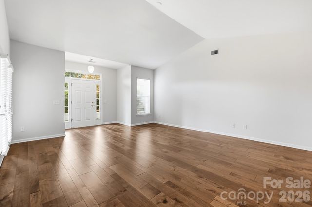 9218 Duckhorn Drive, Charlotte, NC 28277