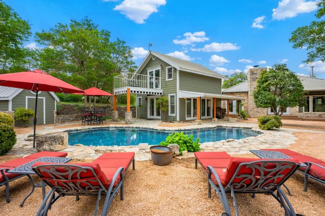 100 Rainbow's End, Wimberley, TX 78676