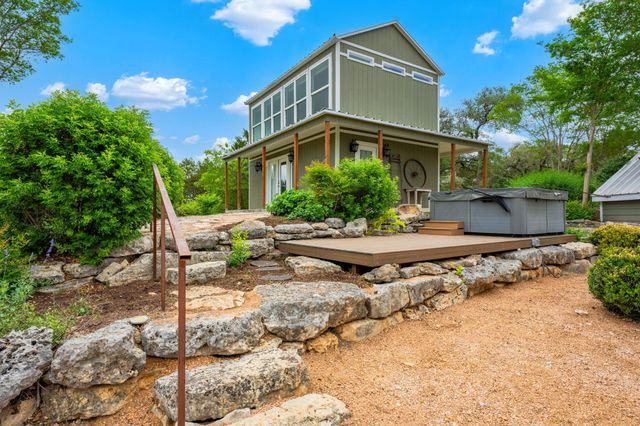 100 Rainbow's End, Wimberley, TX 78676