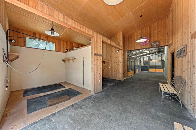 100 Rainbow's End, Wimberley, TX 78676