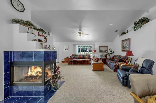 914 WOODLAND DRIVE, Seffner, FL 33584