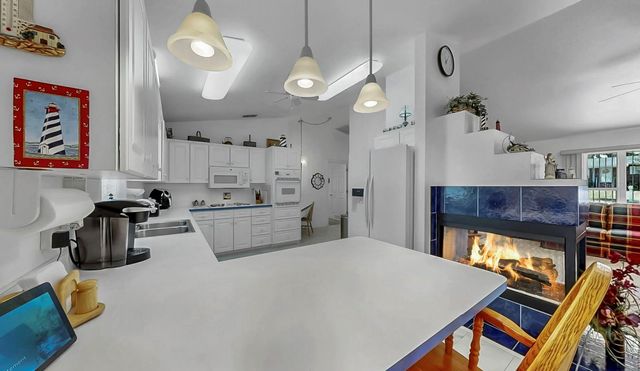 914 WOODLAND DRIVE, Seffner, FL 33584