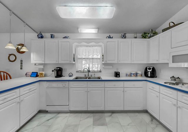 914 WOODLAND DRIVE, Seffner, FL 33584