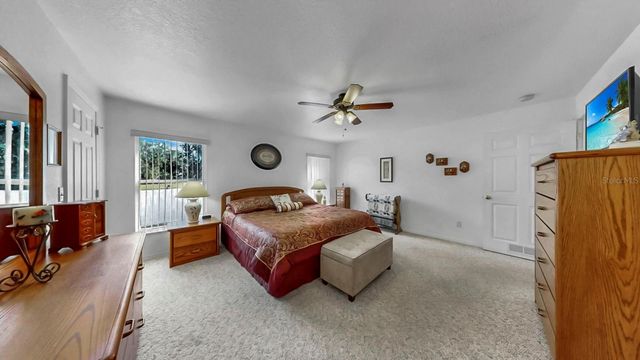 914 WOODLAND DRIVE, Seffner, FL 33584