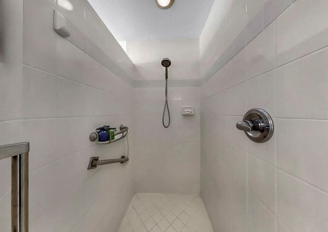 914 WOODLAND DRIVE, Seffner, FL 33584