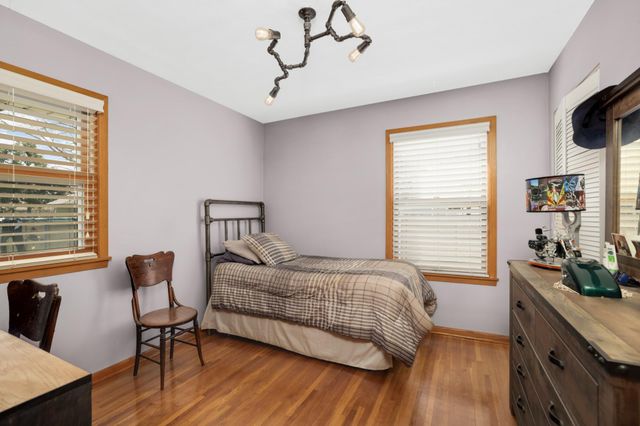 1062 Kenneth Street, Eagan, MN 55121