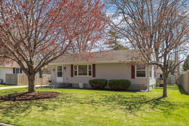 1062 Kenneth Street, Eagan, MN 55121