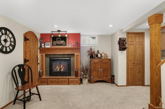 1062 Kenneth Street, Eagan, MN 55121