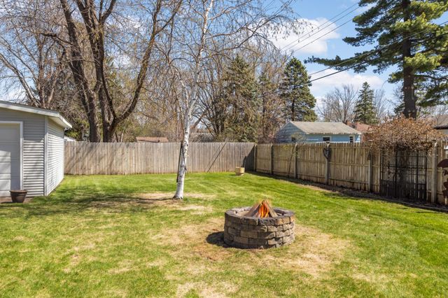 1062 Kenneth Street, Eagan, MN 55121