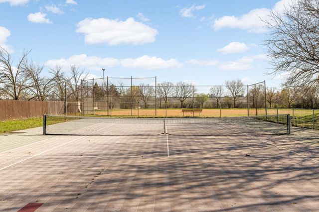 1062 Kenneth Street, Eagan, MN 55121