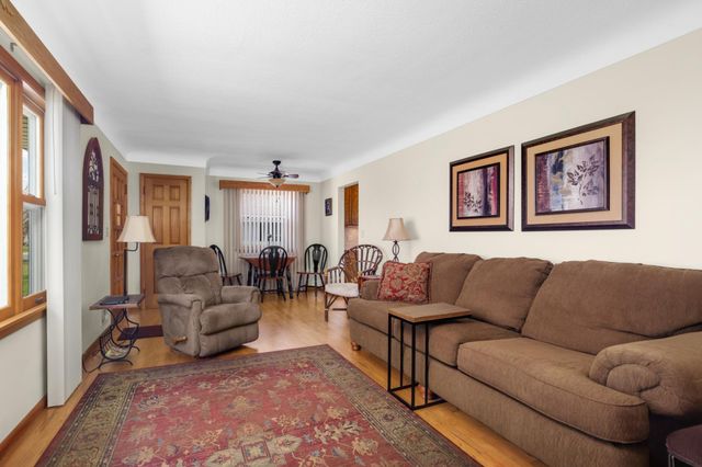 1062 Kenneth Street, Eagan, MN 55121