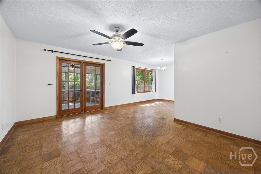 Image 18 of property listing at 104 Ansford Drive, Savannah, GA 31408