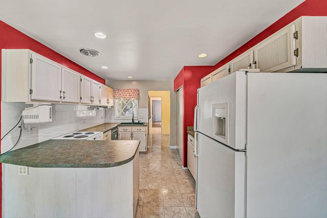 5245 Carriage DR, Roanoke, VA 24018
