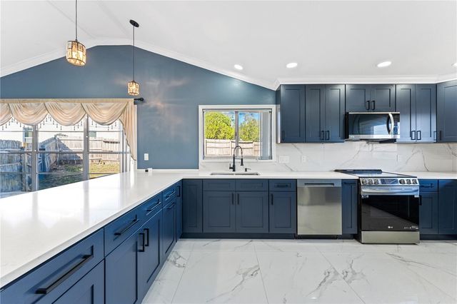 2737 FOXWOOD COURT, Orlando, FL 32818