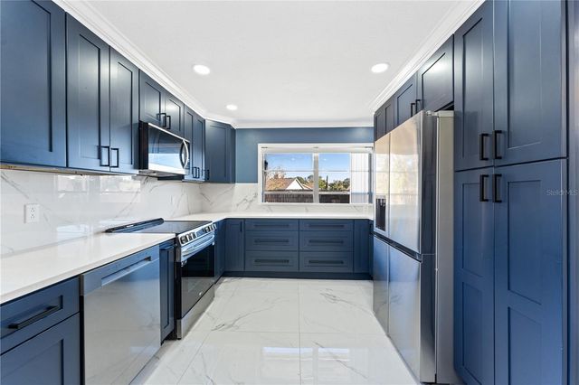 2737 FOXWOOD COURT, Orlando, FL 32818