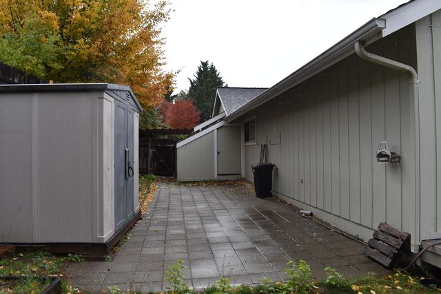 706 Glen Mar Drive, Mount Shasta, CA 96067