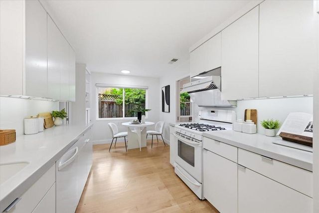 315 Colorado Avenue, Palo Alto, CA 94306