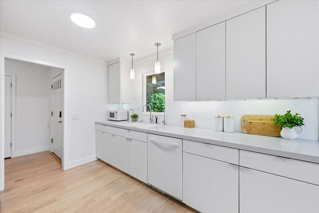 315 Colorado Avenue, Palo Alto, CA 94306