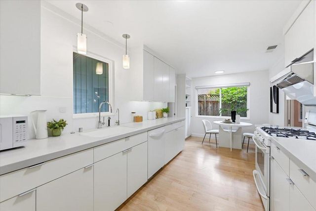 315 Colorado Avenue, Palo Alto, CA 94306