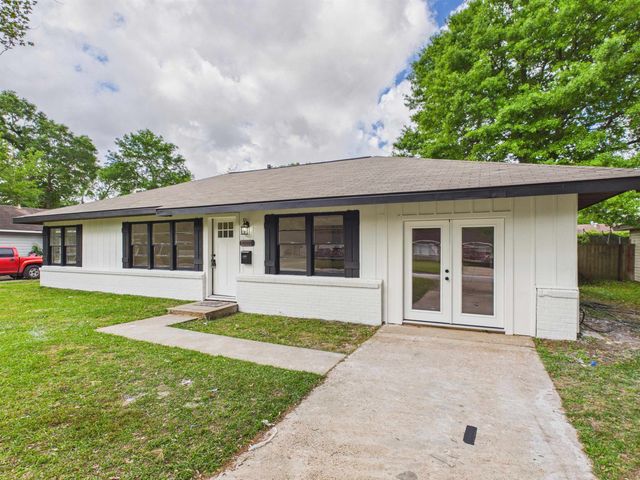 845 Peyton Drive, Beaumont, TX 77706