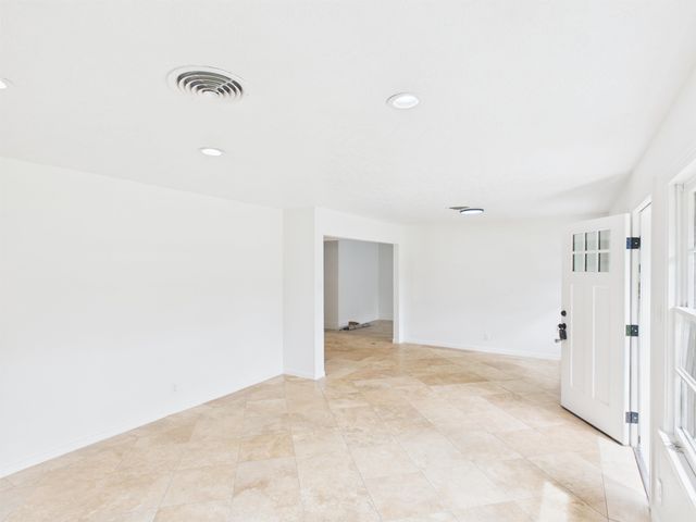 845 Peyton Drive, Beaumont, TX 77706