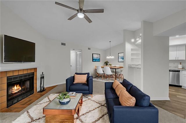 1601 Stone Moss Reach Apt C, Chesapeake, VA 23320