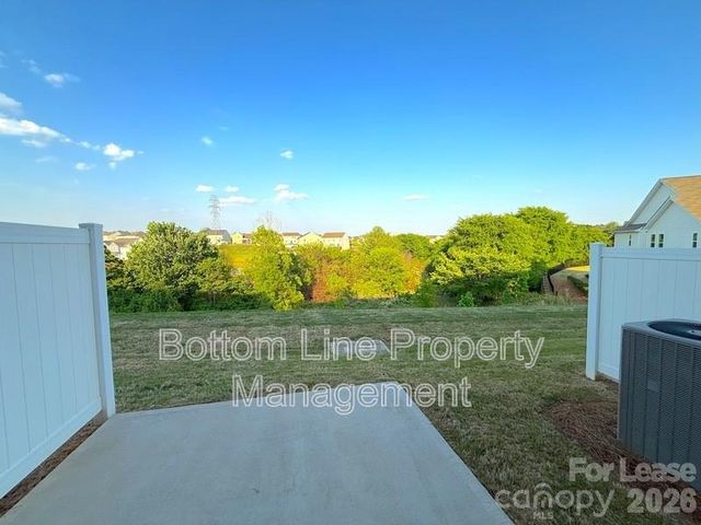 1233 Bigelow Street, Charlotte, NC 28269
