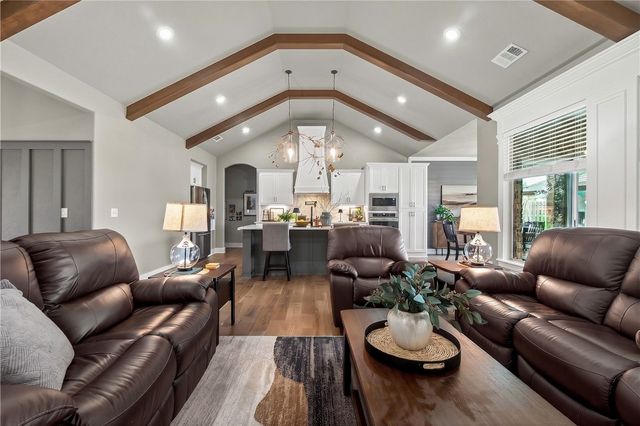 121 Sicily Drive, Centerton, AR 72719