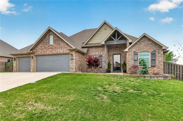 121 Sicily Drive, Centerton, AR 72719