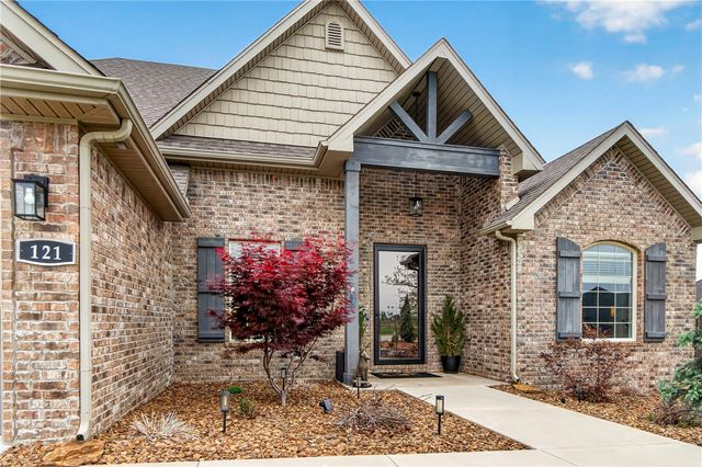 121 Sicily Drive, Centerton, AR 72719