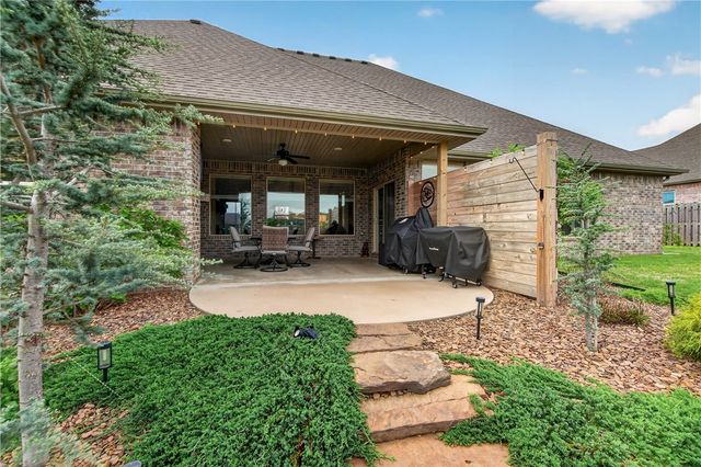 121 Sicily Drive, Centerton, AR 72719