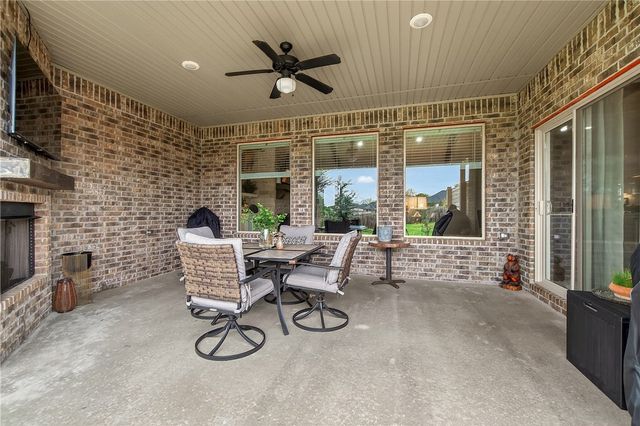 121 Sicily Drive, Centerton, AR 72719