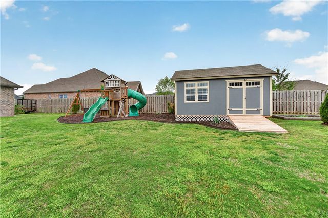 121 Sicily Drive, Centerton, AR 72719
