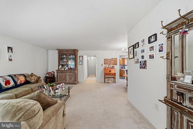 9-A PATRICK HENRY CT, Monroe Township, NJ 08831