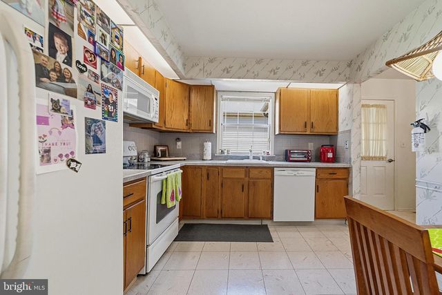 9-A PATRICK HENRY CT, Monroe Township, NJ 08831