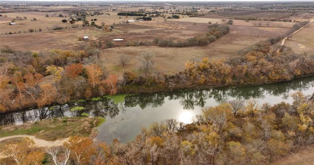 1505 Prairie Valley Road, West Point, TX 78963