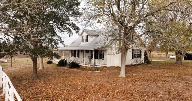 1505 Prairie Valley Road, West Point, TX 78963