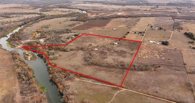 1505 Prairie Valley Road, West Point, TX 78963