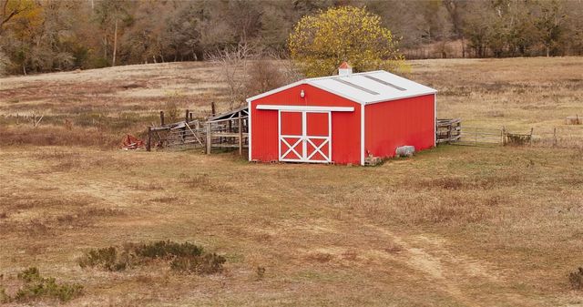 1505 Prairie Valley Road, West Point, TX 78963