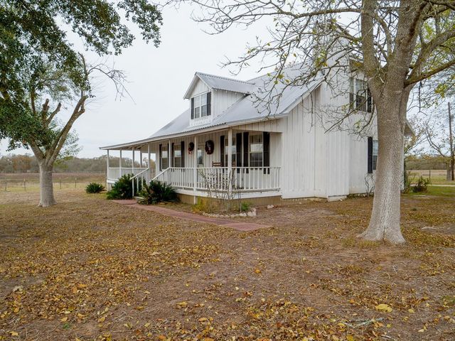 1505 Prairie Valley Road, West Point, TX 78963