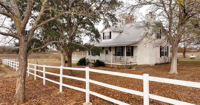 1505 Prairie Valley Road, West Point, TX 78963